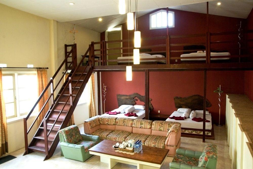 Family Hotel Gradia 2 Бату Екстер'єр фото