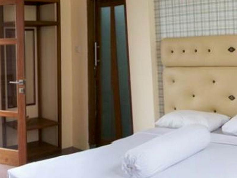 Family Hotel Gradia 2 Бату Екстер'єр фото