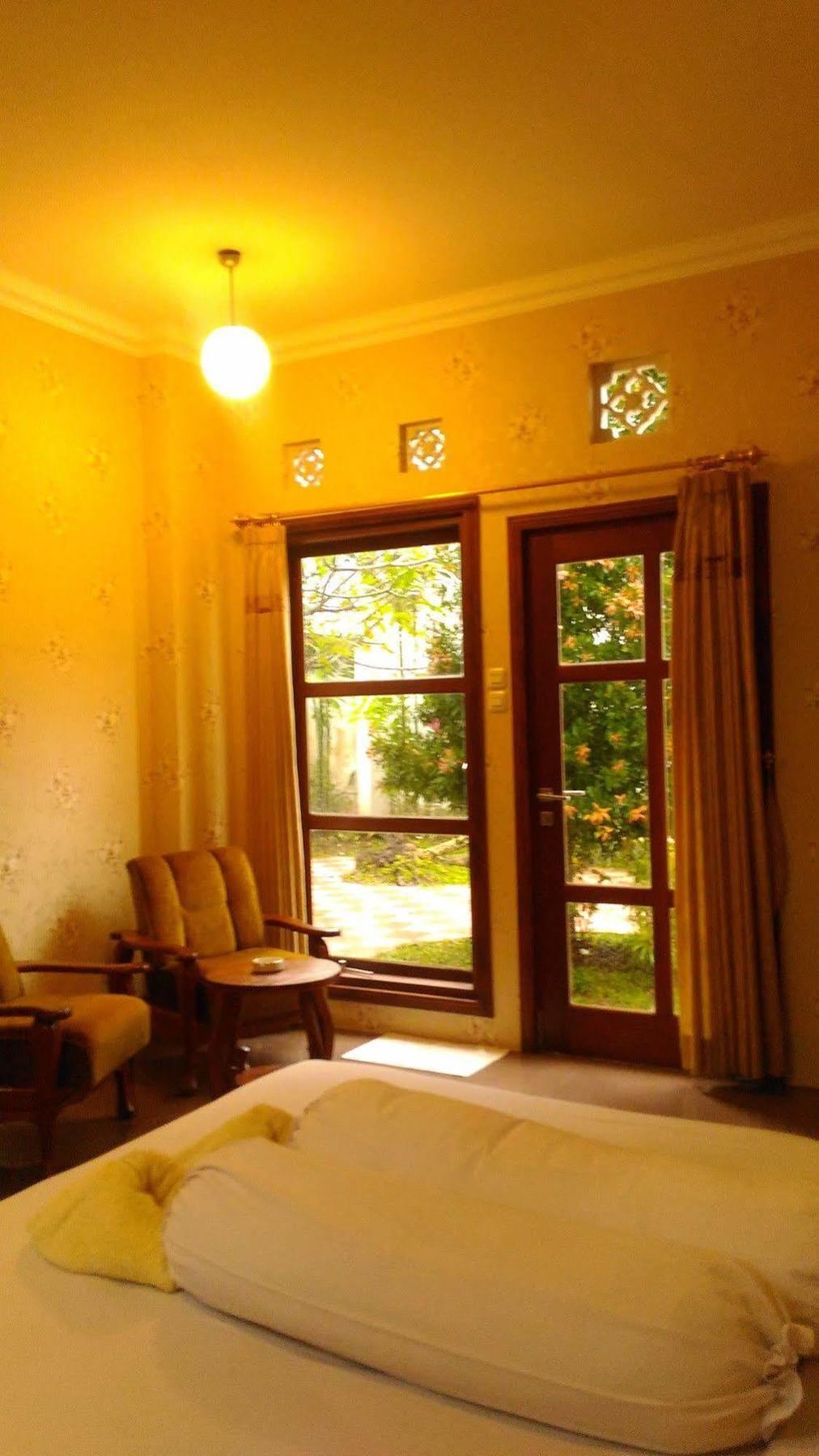 Family Hotel Gradia 2 Бату Екстер'єр фото
